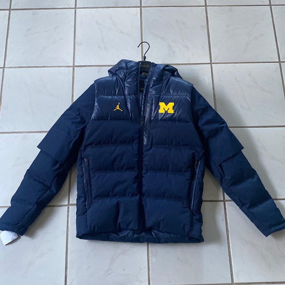 MICHIGAN WOLVERINES DOWN ZIP JACKET / WINTER COAT BY JORDAN